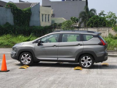 Keren Abis! Suspensi Terbaru New Xpander Cross Lebih Stabil dan Responsif